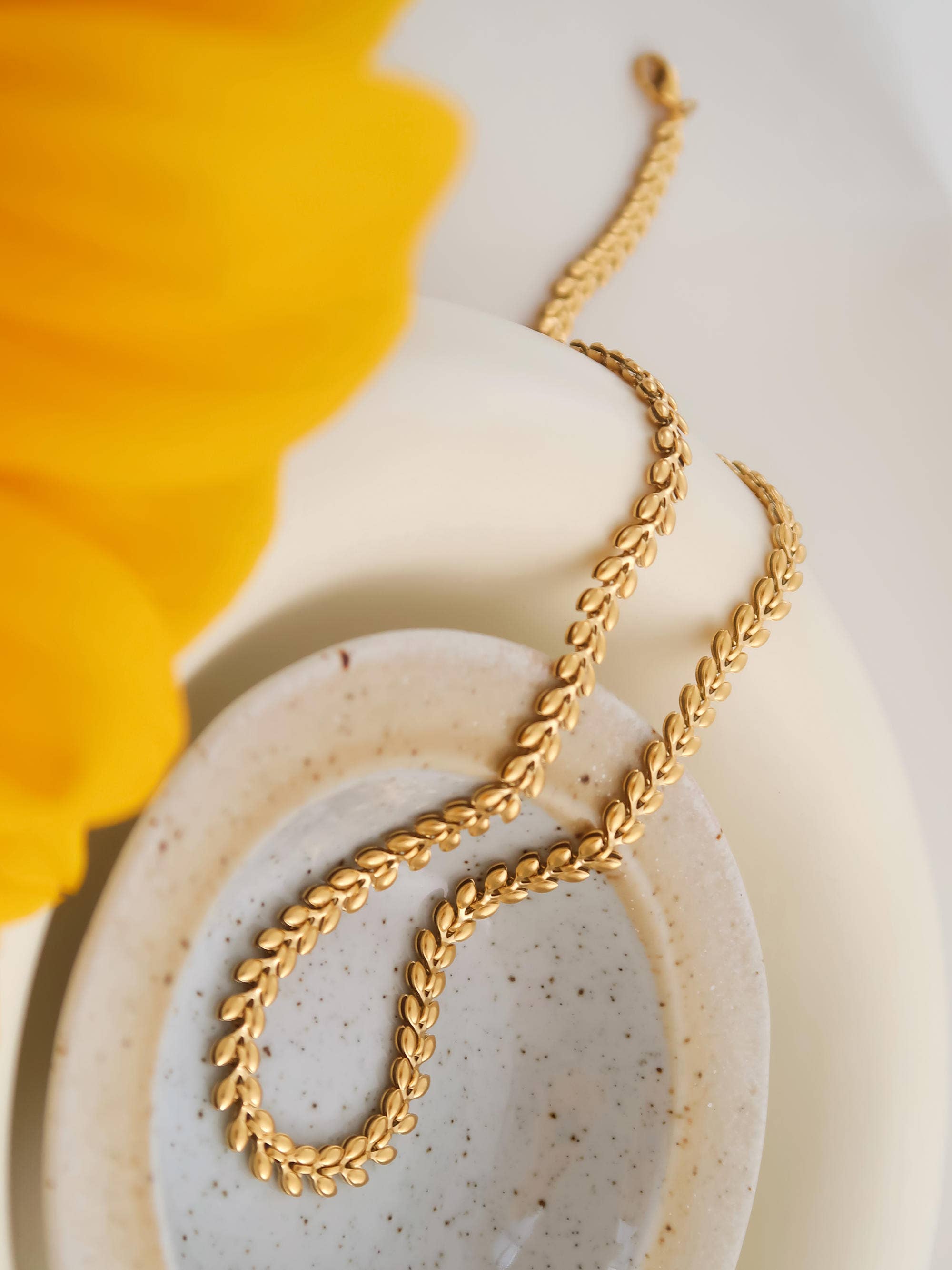 Vern Chain Necklace