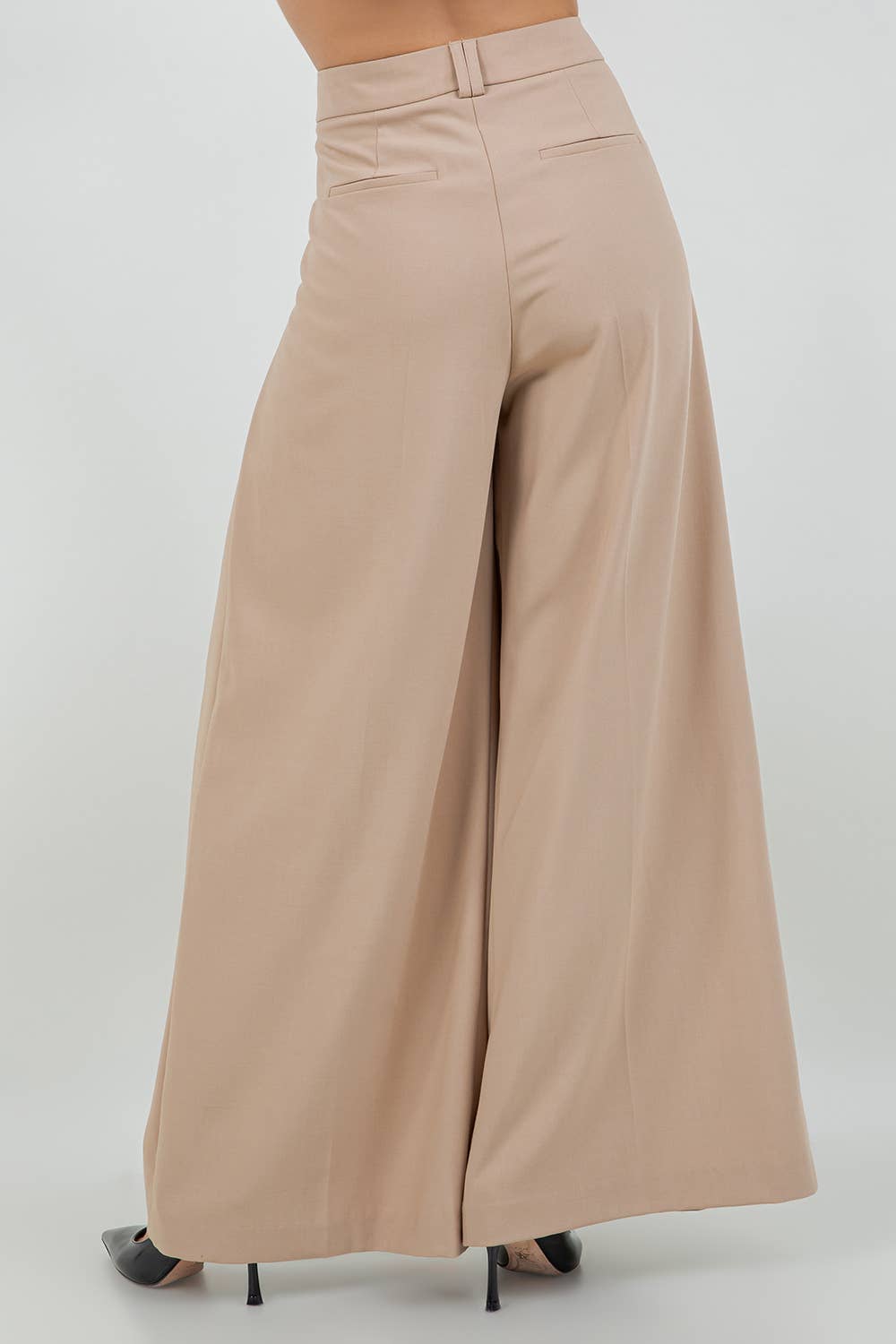 Amara Pleated Trousers